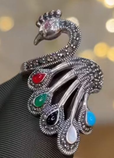 peacock Ring